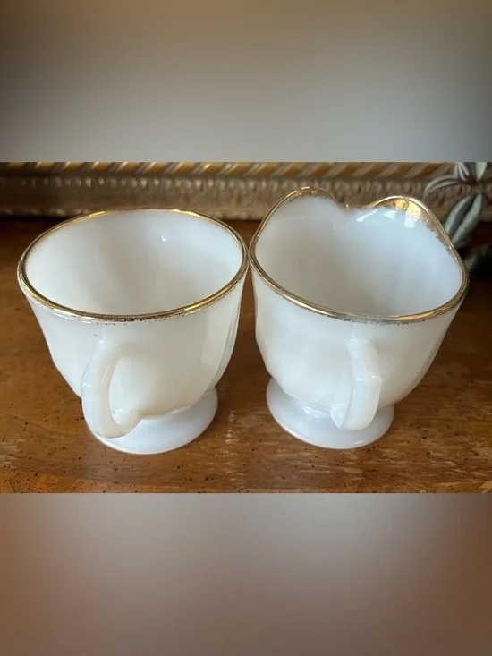 Vintage Fire King White Milk Glass Swirl Sugar Bowl and Creamer - Picture 3 of 12